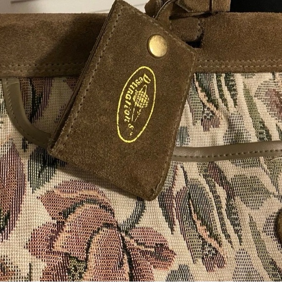 Vintage “Destinations” floral luggage bag! Excellent condition! - Picture 7 of 7